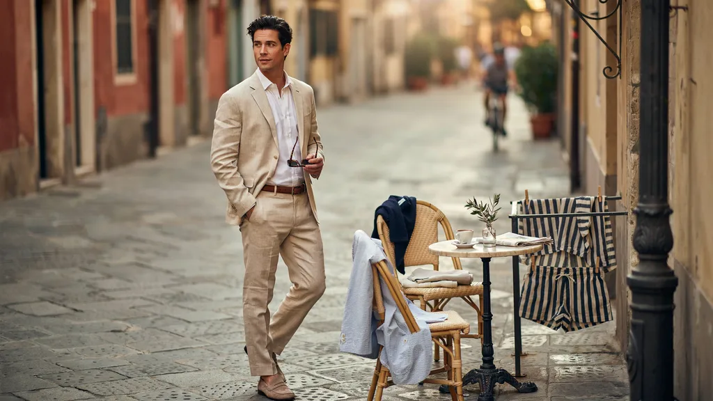 20 Dapper Summer Outfits Men Can Wear All Season